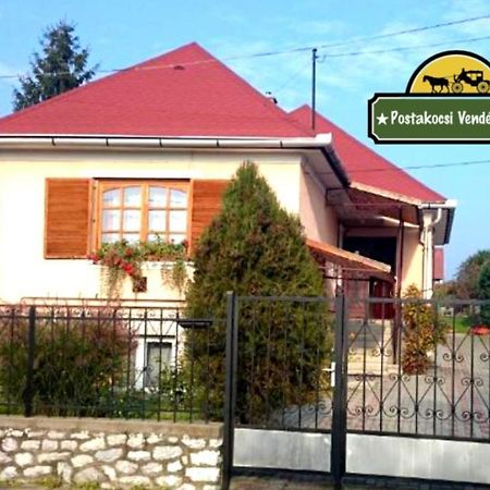 Hotel Postakocsi Vendeghaz Kisgyor Exteriér fotografie