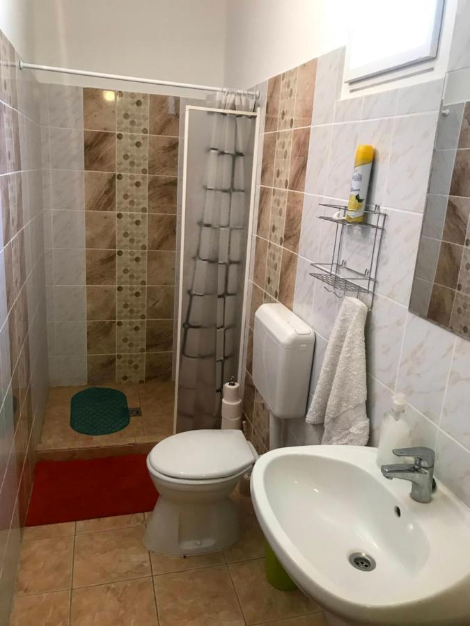 Hotel Postakocsi Vendeghaz Kisgyor Exteriér fotografie